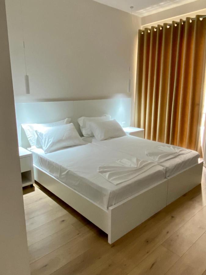 Violet's Boutique Apartments Saranda Extérieur photo