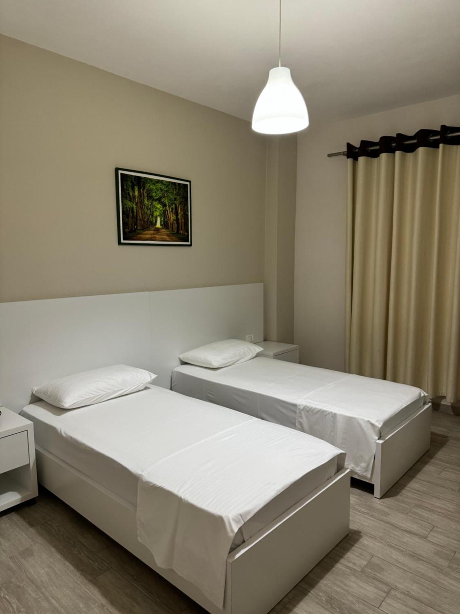 Violet's Boutique Apartments Saranda Extérieur photo