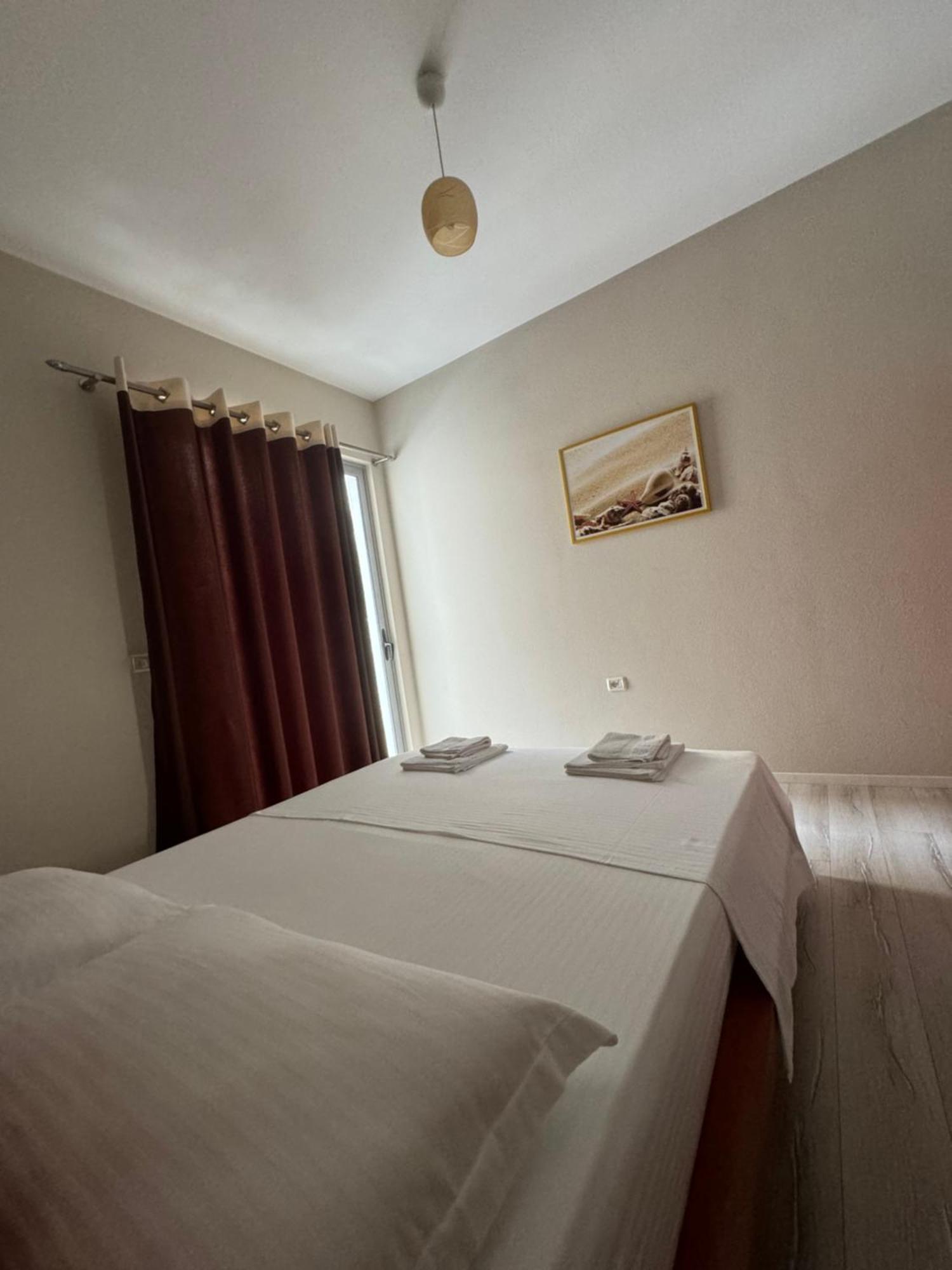 Violet's Boutique Apartments Saranda Extérieur photo