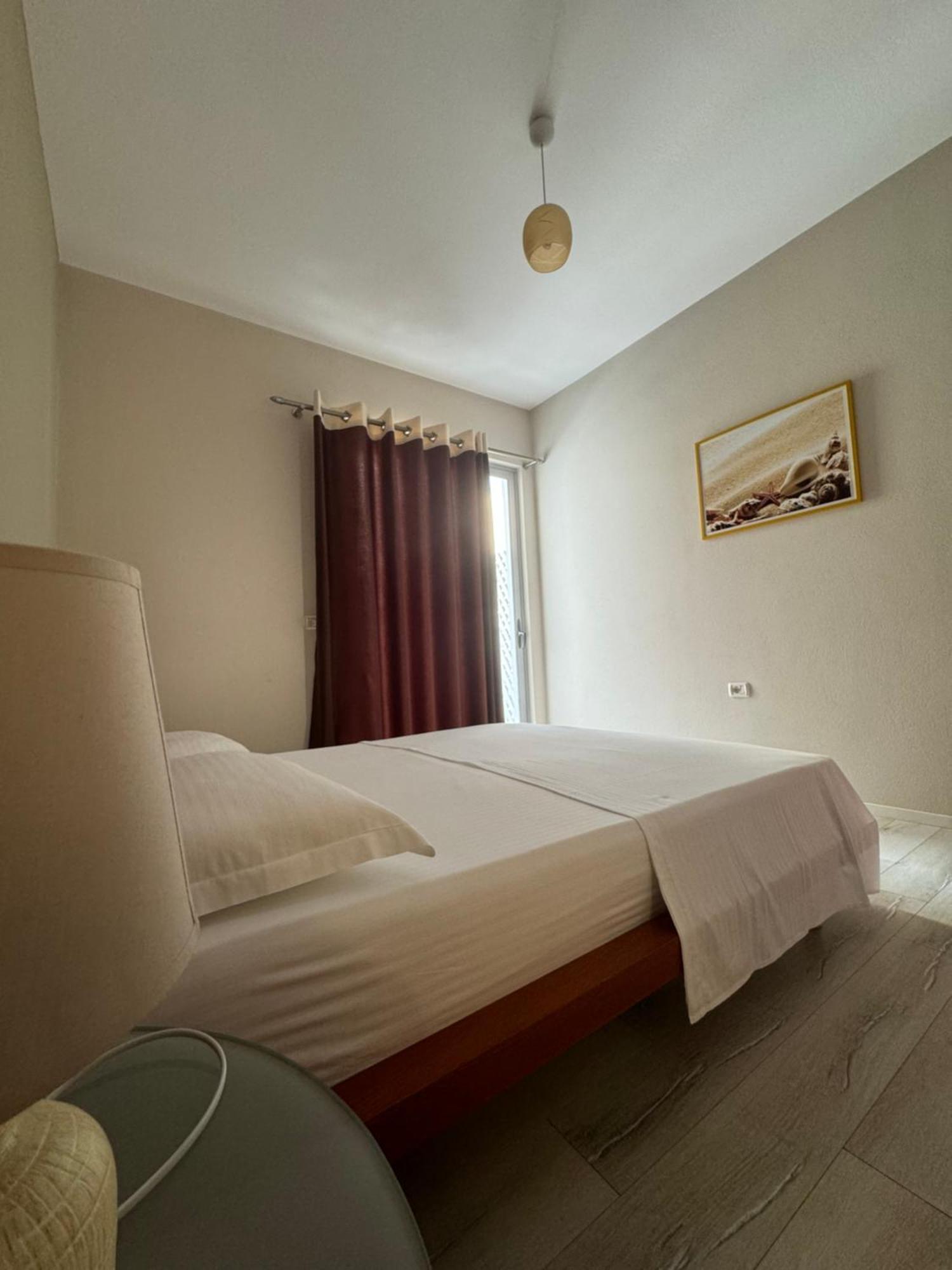 Violet's Boutique Apartments Saranda Extérieur photo