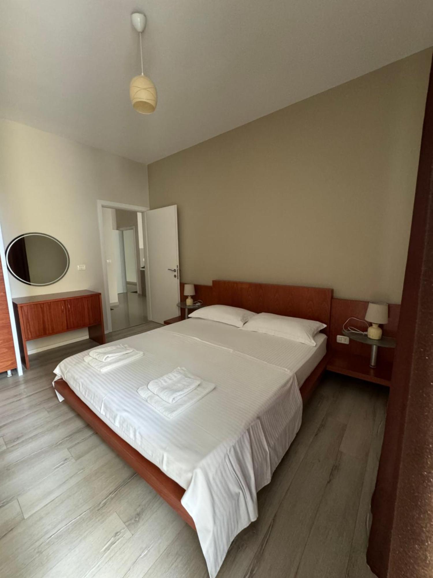 Violet's Boutique Apartments Saranda Extérieur photo