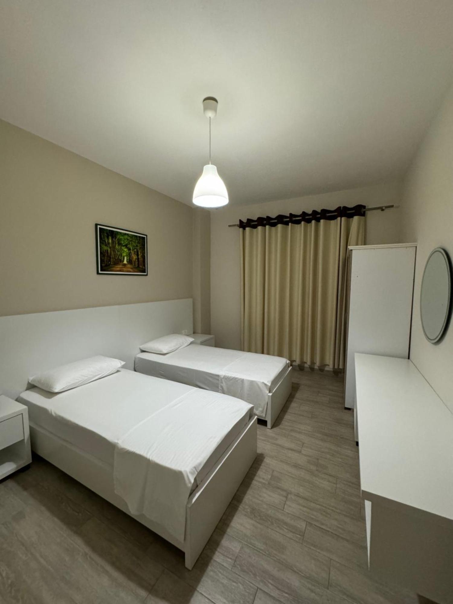 Violet's Boutique Apartments Saranda Extérieur photo