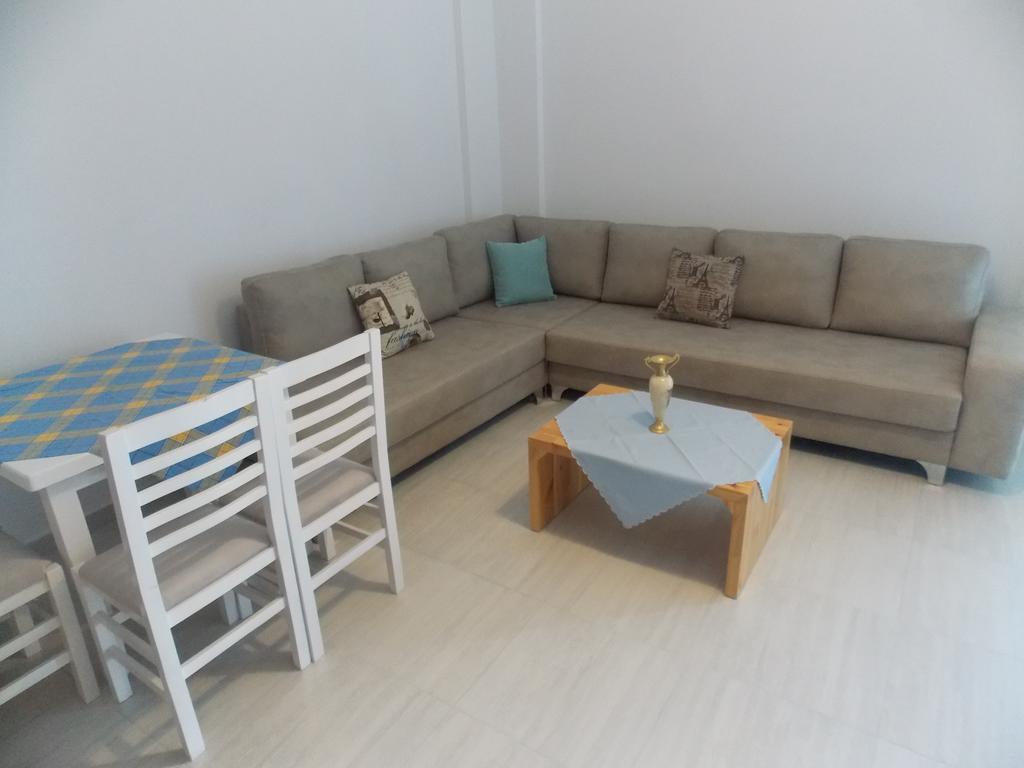 Violet's Boutique Apartments Saranda Extérieur photo