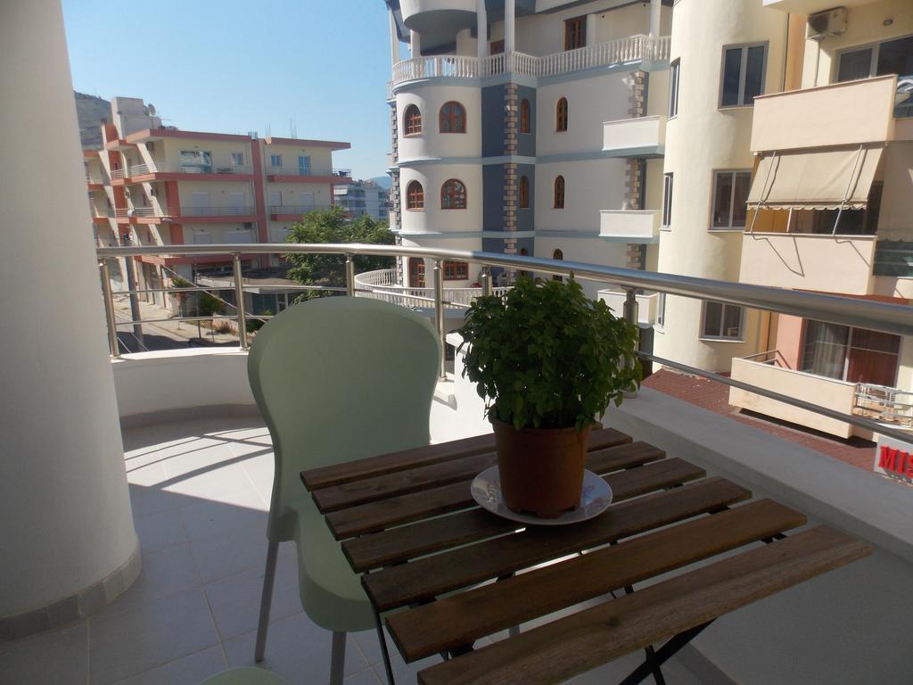 Violet's Boutique Apartments Saranda Extérieur photo
