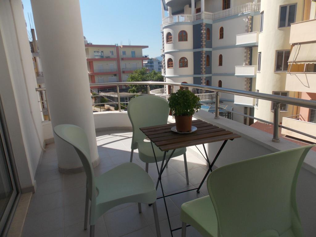 Violet's Boutique Apartments Saranda Extérieur photo